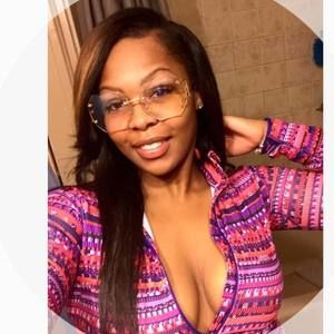 Meet your Posher, Leah